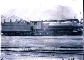 Cape Town. SAR Class 5 No 782 'Improved Karoos' with crew.
