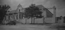 Uitenhage, 1929. The Railway Institute in the Old Drosdy.