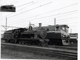 SAR Class 6E1 No E1227 and SAR Class 7AS No 993.