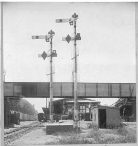 Johannesburg. Park. Down home signals. (Collection on signalling equipment)
