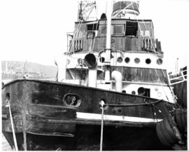 Durban, 6 September 1979. Tug 'Sir William Hoy'. (Les Pivnic)